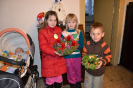 Výroba adventních věnců 2011.